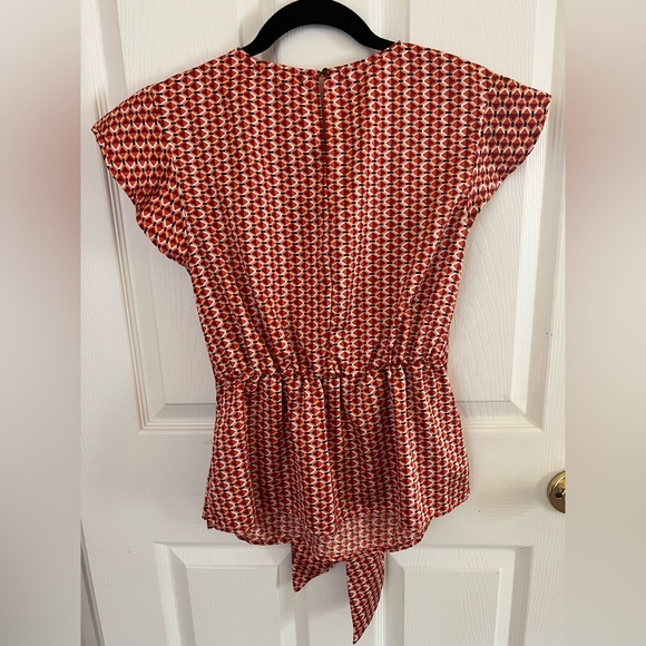 Forever 21 Flutter Sleeve Orange Blouse (sm) - Picture 2 of 9